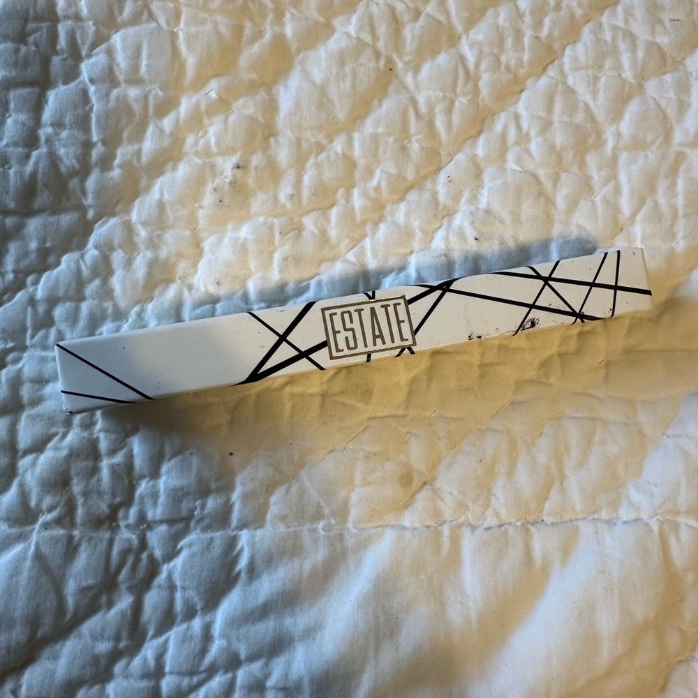 Estate Liquid Eyeliner Pencil